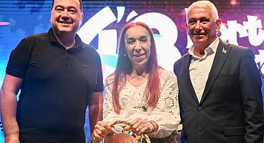 Başkan Dutlulu 48. Güzelyurt Portakal Festivali'ne katıldı