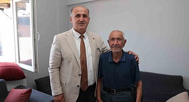 Başkan Kaya, şehit babalarını unutmadı