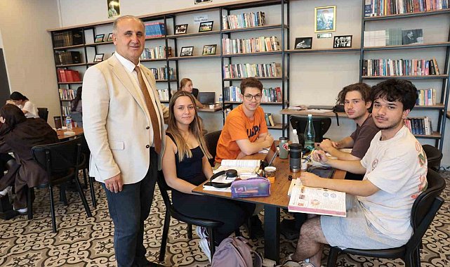 Başkan Kaya'dan YKS öncesi öğrencilere moral ziyareti