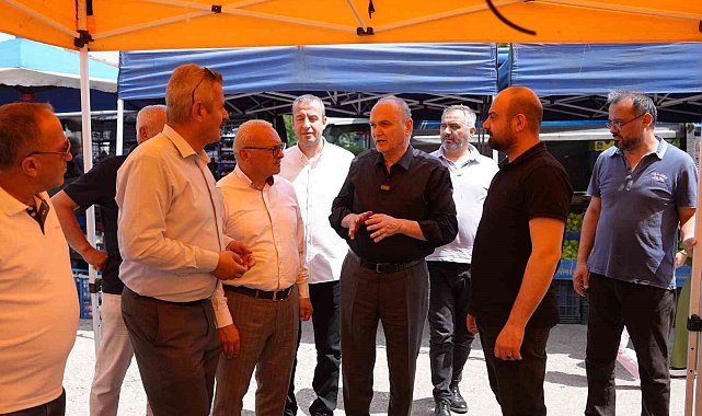 Başkan Özlü, pazarcı esnafıyla bir araya geldi