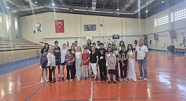 Basketbol ile eğlendiler