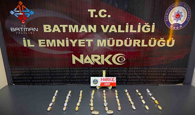 Batman'da inanılmaz olay: 4 yolcunun midesinden 353 parça halinde 2 kilo 700 gram uyuşturucu çıktı