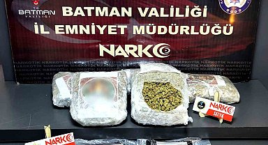 Batman'da zehir tacirlerine darbe: Tır dorsesinde uyuşturucu ele geçirildi