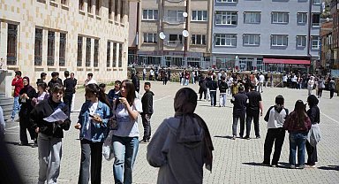 Bayburt'ta 876 öğrenci LGS heyecanı yaşadı