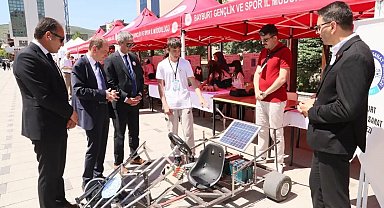 Bayburt'ta okulların örnek çalışmaları sergilendi