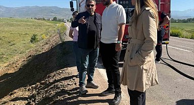 Bayburt'ta yakıt yüklü tankerin devrildiği bölgede çevresel inceleme yapıldı