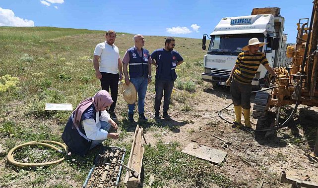 Bayburt'un Gümüşsu köyünde jeolojik etüt çalışmaları incelendi