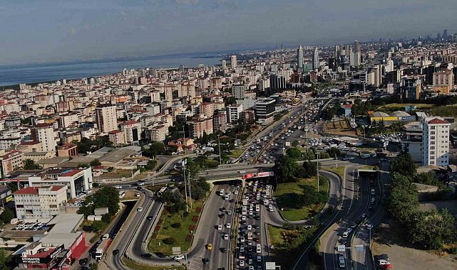 Bayram tatili sona erdi: D-100'de yoğunluk oluştu
