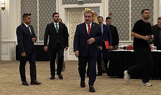 BBP Genel Başkanı Destici: " Yeni gelişmeler, olayın tüm ayrıntılarıyla çözülmesi noktasında bizi umutlandırdı"