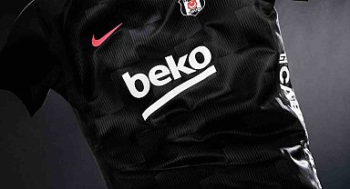 Beşiktaş'ta yeni sezon formaların tanıtımı gerçekleştirildi