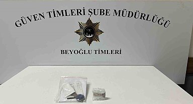 Beyoğlu'nda kargo paketlerini böyle çaldı