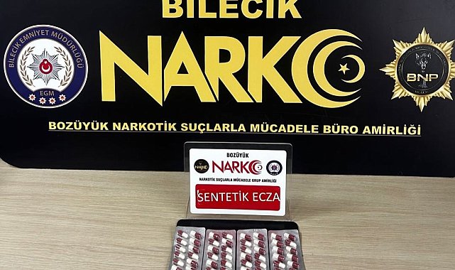 Bilecik'te bir araç ve 2 şahıs üzerinde yapılan aramada uyuşturucu madde ele geçirildi