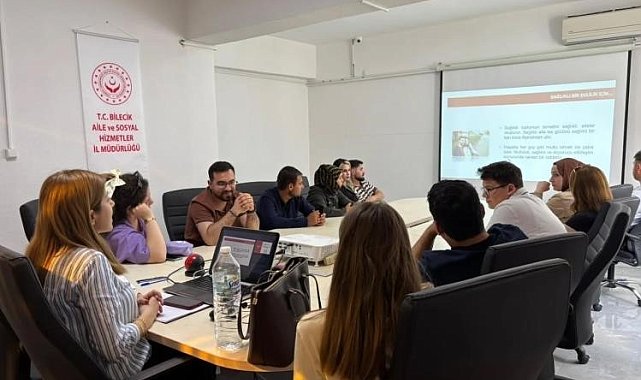 Bilecik'te genç çiftlere 'Evlilik Öncesi Eğitim' verildi