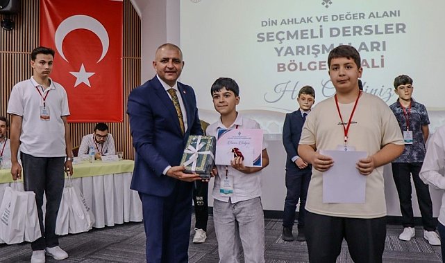 Bilecikli öğrenci, Kur'an-ı Kerim'i Güzel Okuma Yarışması'nda bölge 3'üncüsü oldu