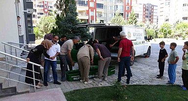 Bir hafta önce taşındığı evde ölü bulundu