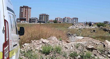 Boş arazide erkek cesedi bulundu