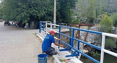 Bozdoğan Belediyesi'nden Kazandere'de korkuluk ve tel örgü çalışması