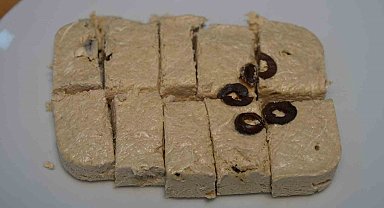 Bu da zeytin helvası