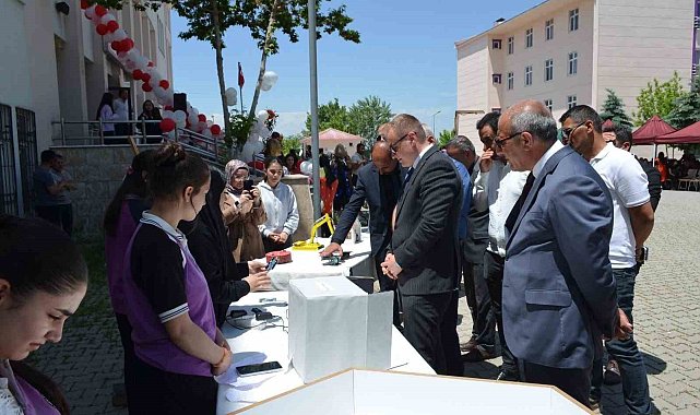 Bulanık'ta yıl sonu etkinliği büyük ilgi gördü