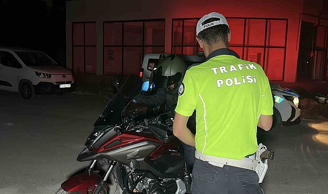 Burdur'da polis ekiplerinden sıkı denetim