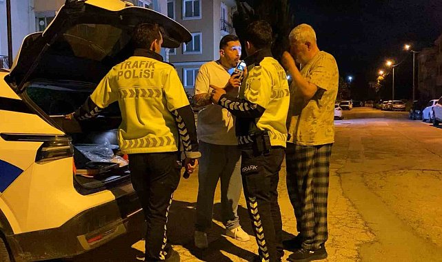 Bursa'da alkollü sürücüye alkolmetre dersi kamerada