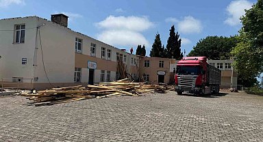 Büyük Tekke halkı yeni okul için çağrıda bulundular