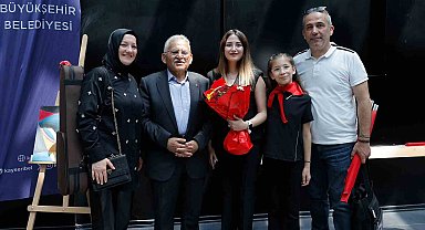 Büyükşehir konservatuarında mezuniyet coşkusu