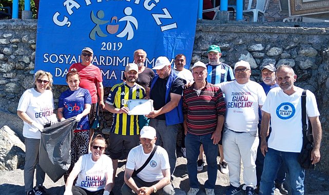 Çatalağzı Ömerağzı Sahili'nde geniş katılımlı temizlik seferberliği