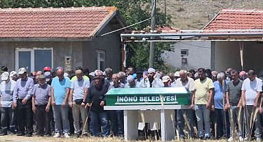 Çay bahçesinde 5 kişiyi bıçaklayan ve cezaevinde hayatını kaybeden şahsın cenazesi defnedildi