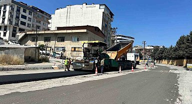 Çayırova Uğur Mumcu Caddesi yenileniyor