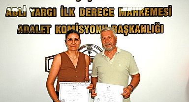 Çeşme'de yeni seçilen muhtarlar mazbatalarını aldı