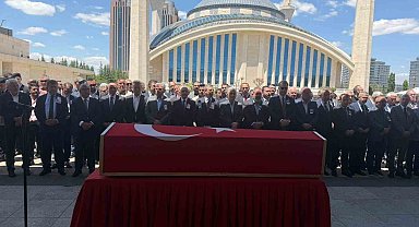 CHP Genel Başkanı Kılıçdaroğlu, Emekli Hava Savunma Albayı Türeli'nin cenaze törenine katıldı