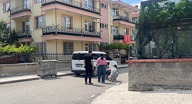 Çorum'da genç kadın tartıştığı anne ve babasını bıçakla rehin aldı