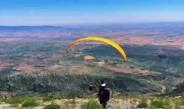 Cudi Dağı'nda gökyüzüne adrenalin yolculuğu