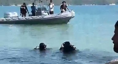 Dalgıç polisin dakikalarca süren mücadelesi sonuç verdi: Kalbi duran 8 yaşındaki çocuk hayata döndü
