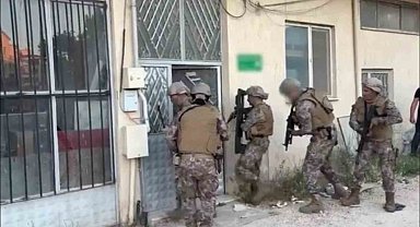 Daltonların adını kullanan örgüte büyük darbe...Evi böyle kurşunlayıp kaydettiler, polis çok geçmeden çökertti...