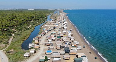 Denize sıfır 5 yıldızlı çardakların yerini halk plajları alıyor