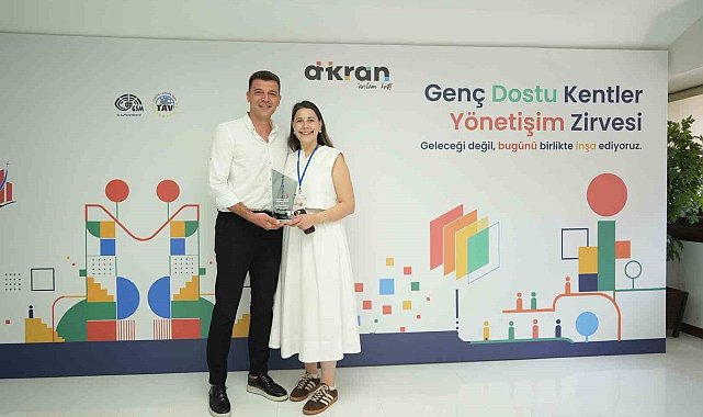 Denizli Büyükşehire 'Genç Dostu Kent: İyi Yönetişim Teşvik' ödülü