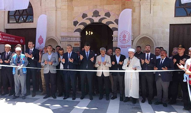 Depremde hasar gören Kilis Ulu Cami ile Şurahbil Bin Hasene Cami ve Türbesi yeniden ibadete açıldı