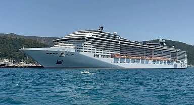 Dev yolcu gemisi 5 bin yolcusu ile Marmaris'e demir attı