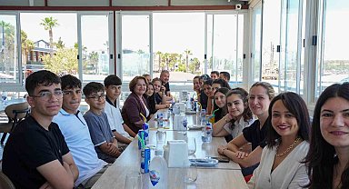 Didim Belediyesi'nden öğrencilere sınav öncesi moral buluşması