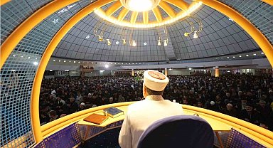 Diyanet'ten cuma hutbesinde "aile olmak" vurgusu