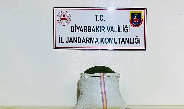 Diyarbakır'da 10 kilo esrar ele geçirildi