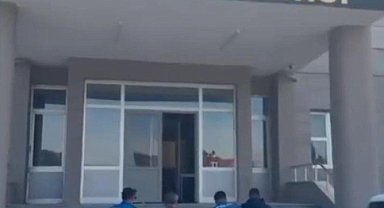 Durdurulan iki tırda 27 düzensiz göçmen yakalandı