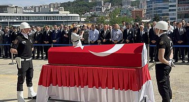 Duruşma sırasında hayatını kaybeden savcı için duygusal tören