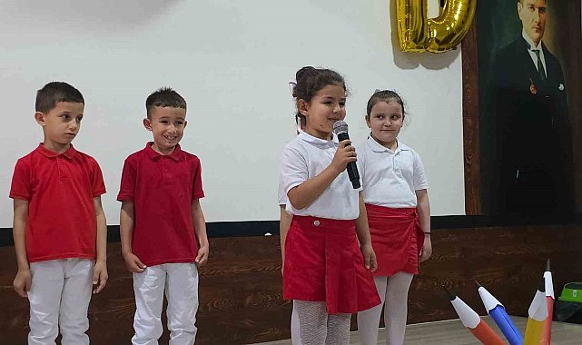 Düzce'de minik öğrencilerin "Okuma Bayramı" coşkusu