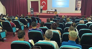 Edremit'te okul müdürleri ve rehber öğretmenlere siber güvenlik eğitimi verildi