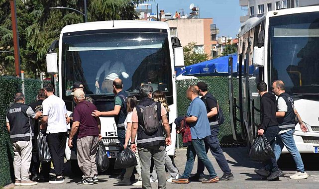 Ege Üniversitesi'ndeki yolsuzluk operasyonunda, eski dekan ve başhekim dahil 27 tutuklama