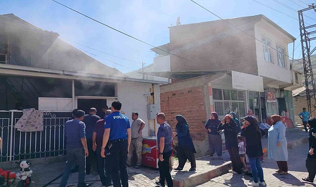 Elazığ'da ev yangını