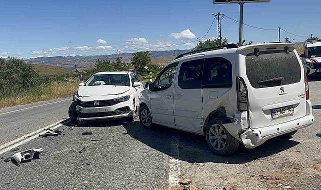 Elazığ'da trafik kazası: 2 yaralı